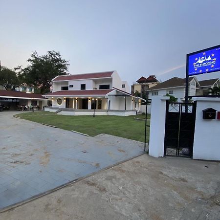The European Chiang Mai Hotel Buitenkant foto